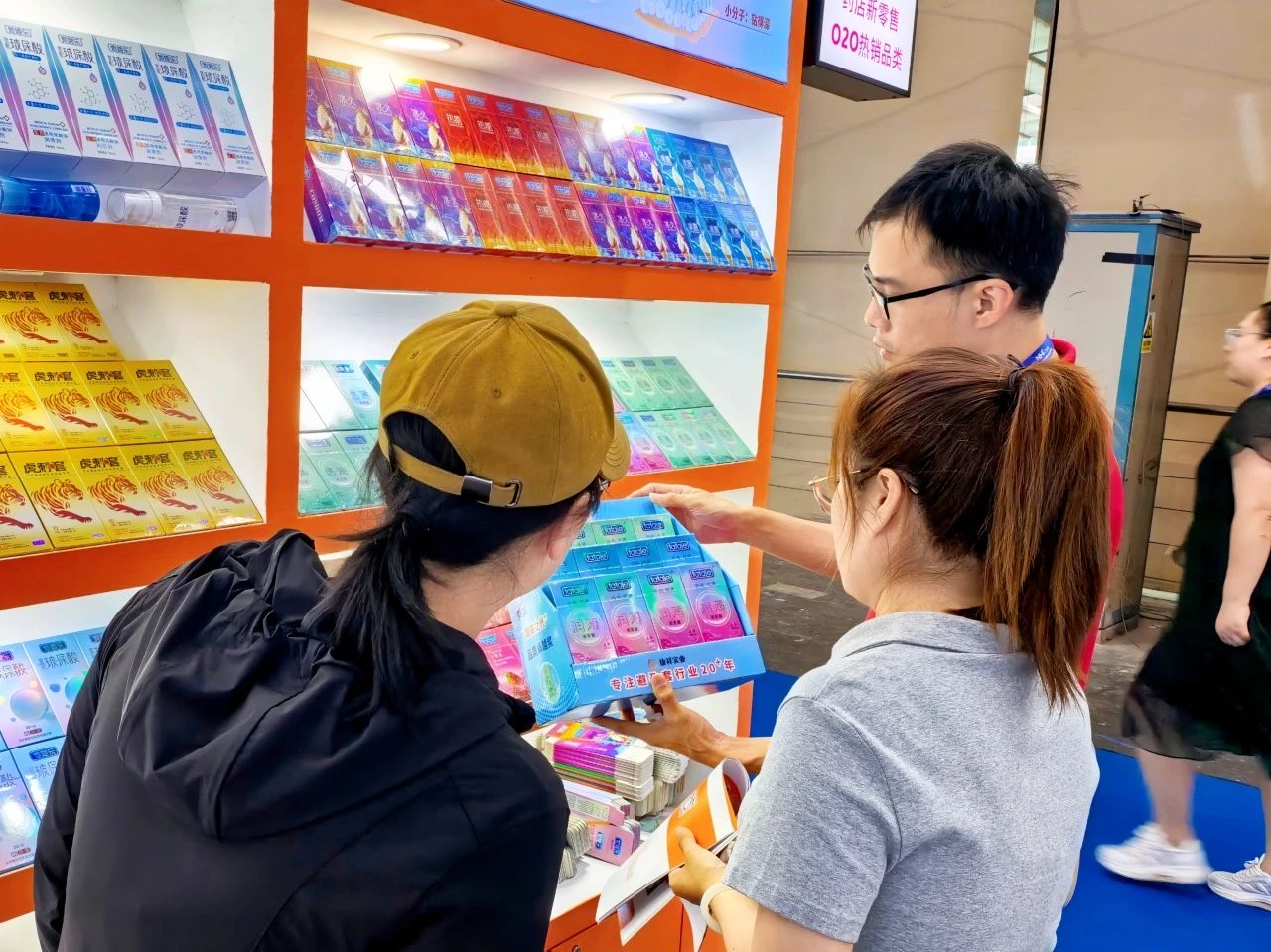 連鎖藥店避孕套選品突圍：告別“大牌不賺錢、雜牌賣不動”困局.jpg